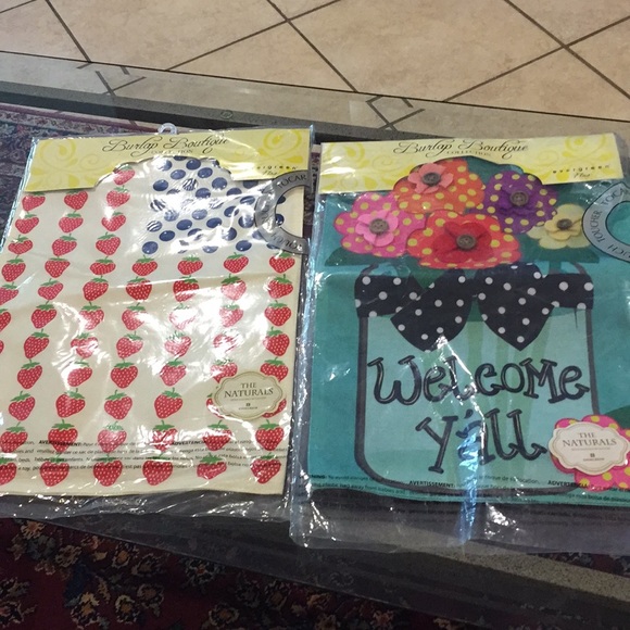 Burlap Boutique Other - (2) Decorative Garden Flag NWT